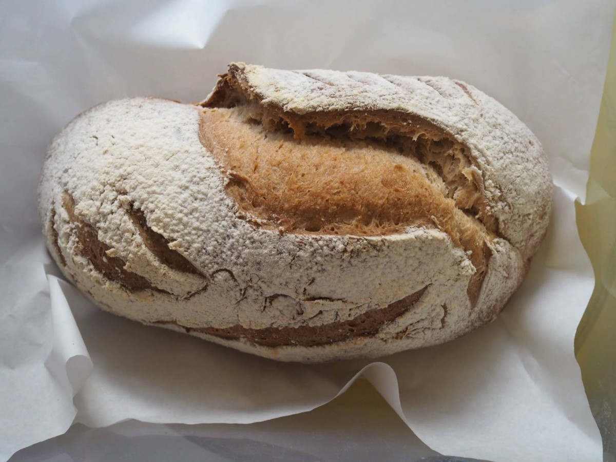 Sourdugh, salah satu roti favorit di Kebun Roti